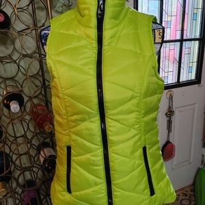 ND WEEKEND LIME PUNCH VEST NWT Medium